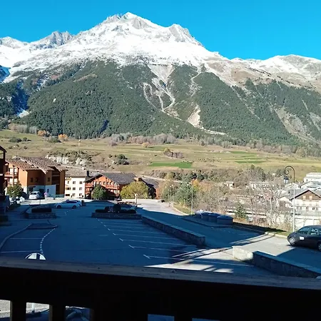 Family With Balcony Apartment *